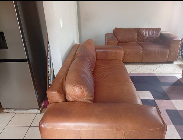 2 BEDROOM TOWNHOUSE FOR SALE IN EQUESTRIA